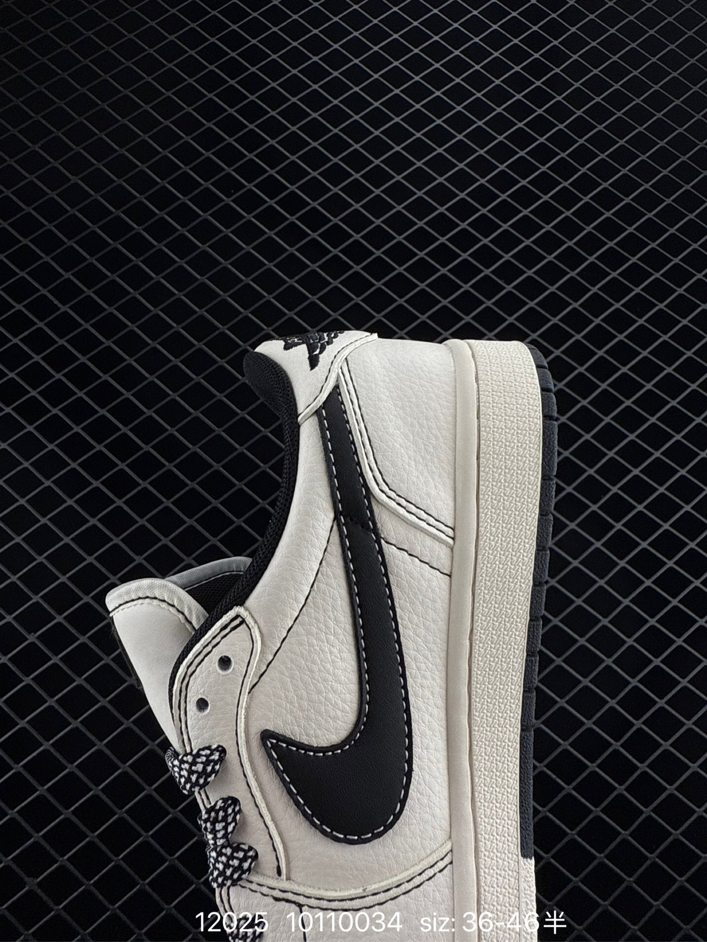 Travis Scott x Air Jordan 1 ” Reverse Mocha “